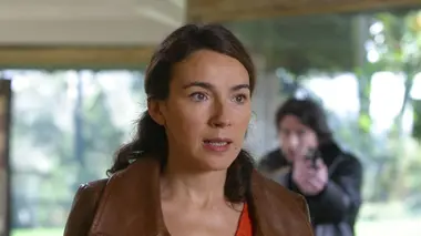 Diane, femme flic S01E01 La dette