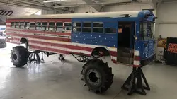 Diesel Brothers Super bus