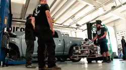 Diesel Brothers Camion contre train