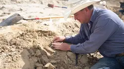 Dino Hunters  Cowboys et dinosaures