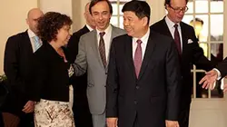 Diplomatie S01E01 Thailande