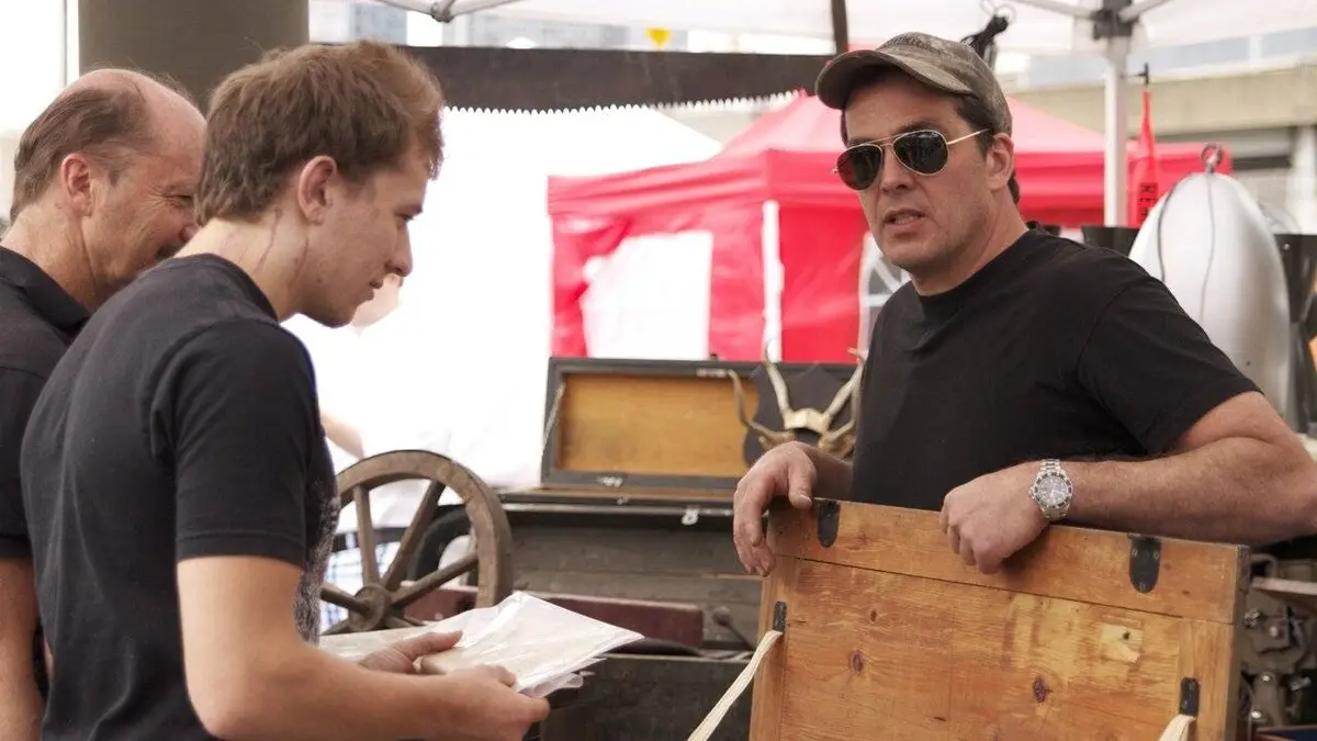 Dirty Money S01E09 Brillantes idées