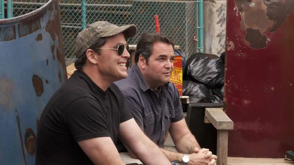 Dirty Money S01E10 Passer à la caisse