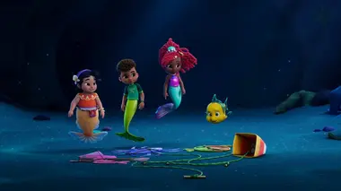 Disney Junior Ariel : Histoires de Sirènes S01E14 Le monstre cerf-volant / Le coup du faux miroir
