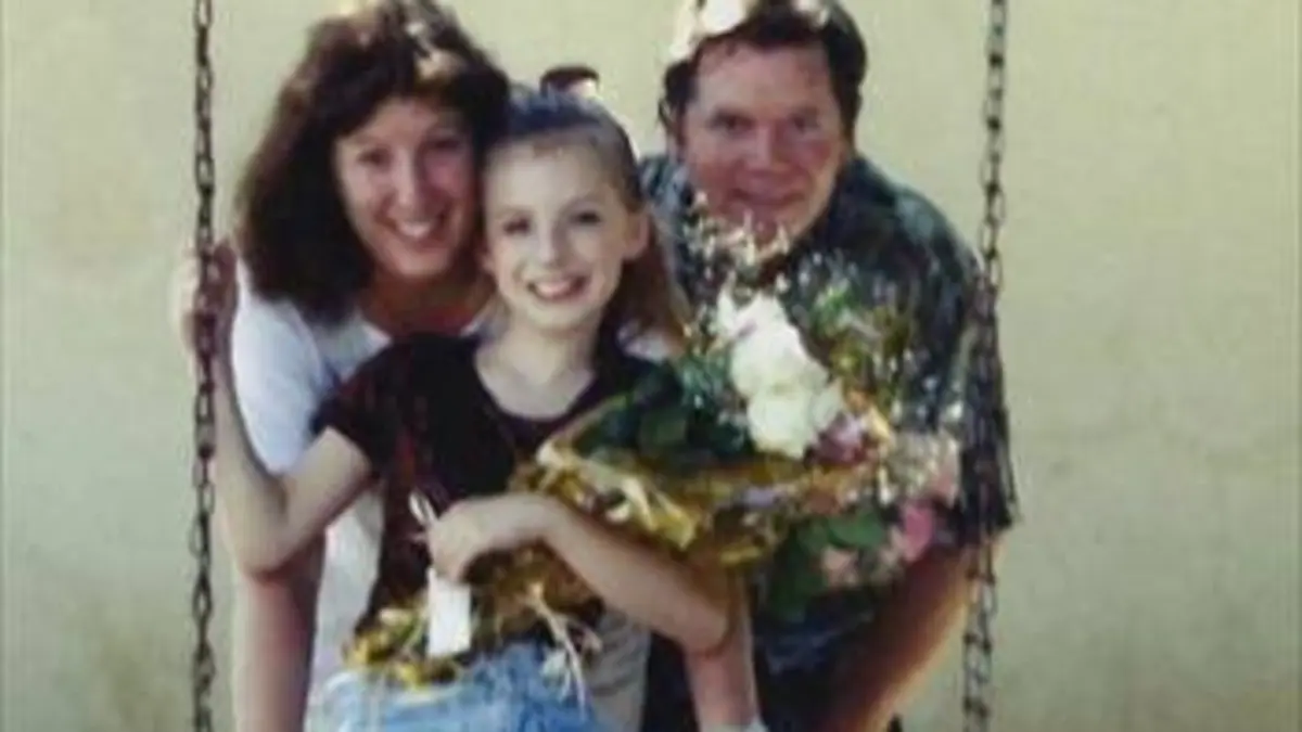 Disparitions suspectes S01E09 Trop jeune pour mourir