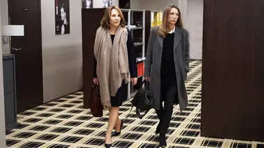 Dix pour cent S01E03 Nathalie et Laura