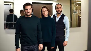 Dix pour cent S04E01 Charlotte
