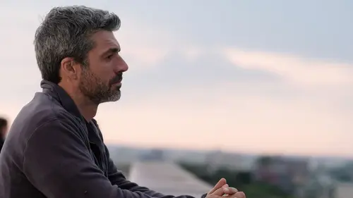 Doc S02E13 Le mur du silence