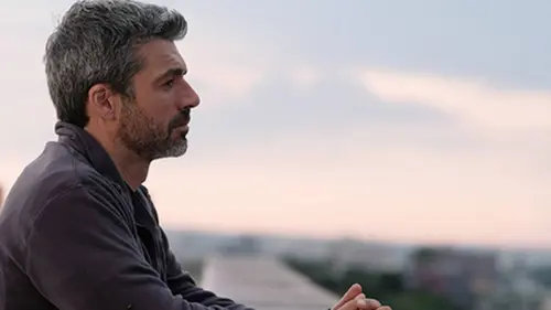 Doc S02E00 Le mur du silence