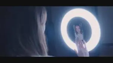 Happy: La dictature du bonheur sur les réseaux sociaux