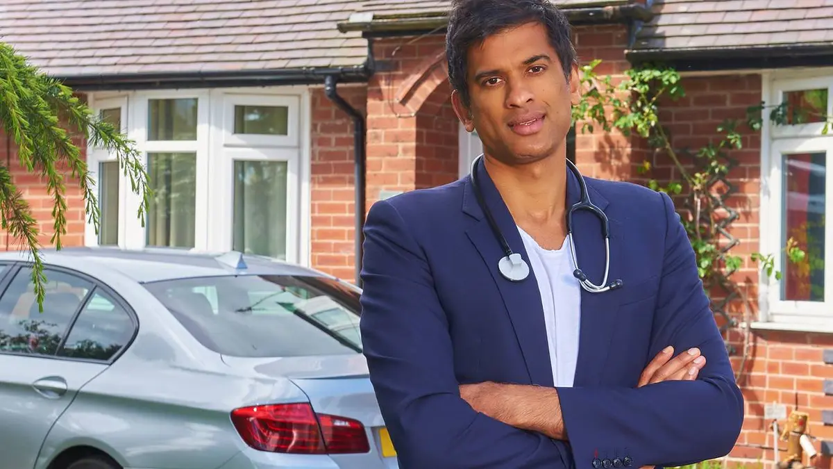 Doctor in the House S01E01 Mistrys