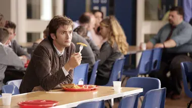 Doctor Who S02E03 L'école des retrouvailles