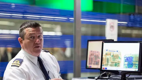 Casting Douanes sous haute surveillance