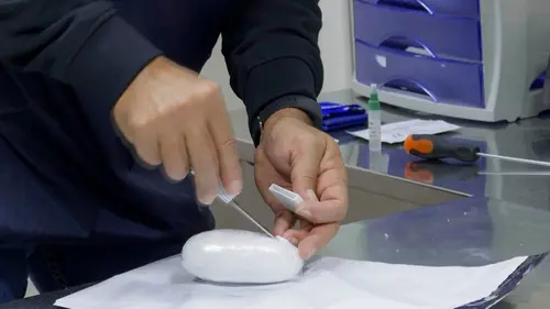 Douanes sous haute surveillance : Rome Un parfum de suspicion