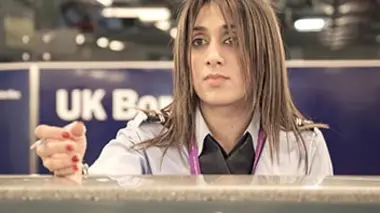 Etudes de commerce et travailleurs sans papiers