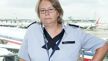 Vol d'identité, travail clandestin et fétichisme