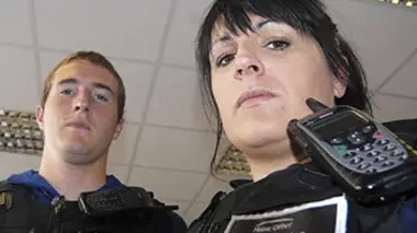 Imposteurs, sans-papiers et rencontres sur internet