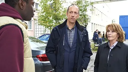 Double jeu S01E28 Le bien et le mal