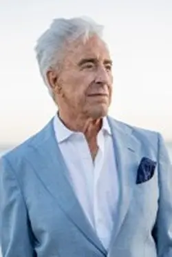 Photo Douglas Day Stewart