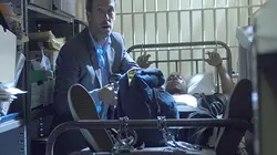 Dr House  S02E01 Peine de vie