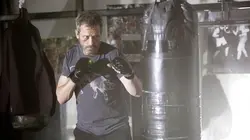 Dr House S06E22 Sauvez-moi !