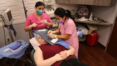 Dr Pimple Popper Insomnie et stéatocystome
