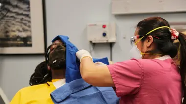 Dr Pimple Popper S04E03 Boulette de viande