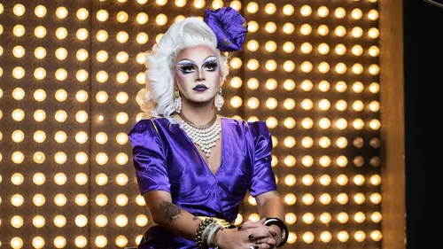 Drag save the Queen