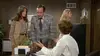 Charles Townsend dans Drôles de dames S02E10 Une radio pour les filles (1977)