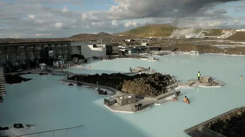 Drôles de villes pour une rencontre Islande, quand le volcan s'éveille