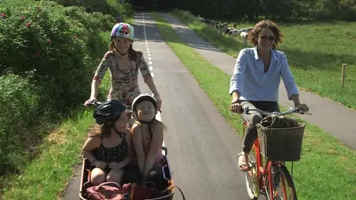 Drôles de villes pour une rencontre S03E03 Souvenirs, souvenirs...