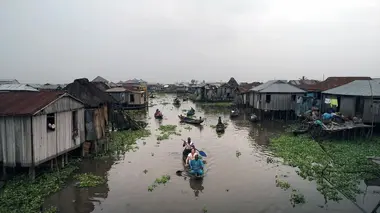 Drôles de villes pour une rencontre Ganvié (Bénin)