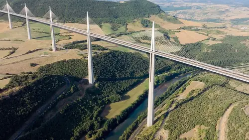 Du canal du Midi aux volcans d'Auvergne
