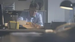 Du soupçon à la paranoïa Qui a tué le conseiller ?