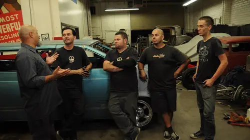 Duels mécaniques E06 Camion monté sur chenilles