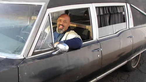 Duels mécaniques E02 Corbillard d'escalade