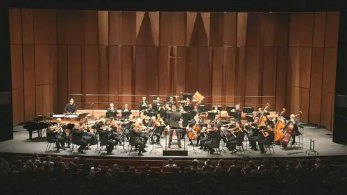 Duncan Ward et l'Orchestre de Paris : Stravinsky, Schubert, Beethoven