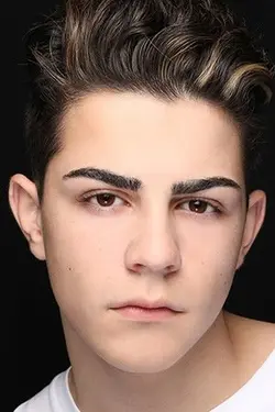 Photo Dylan Georgiades