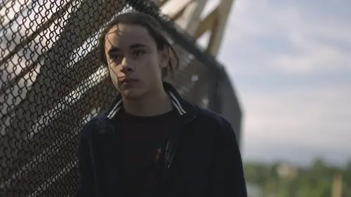 Eaux turbulentes S01E01 Un meurtre qui dérange