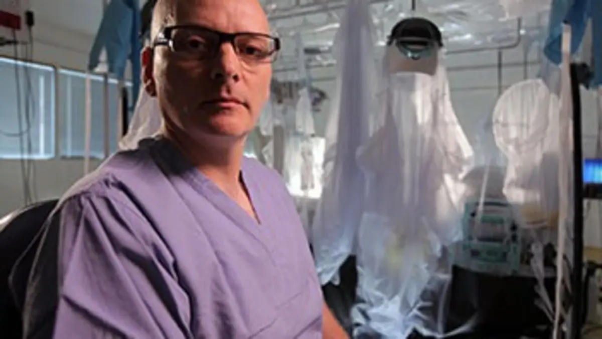 Ebola, une course contre la montre