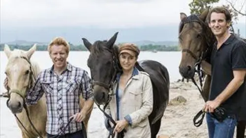 Echappées belles Sophie, Jérôme et Raphaël en Corse...