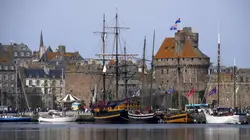 Echappées belles S02E03 Week-end sur la Côte d'Emeraude