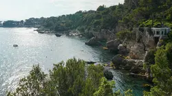 Echappées belles  Un printemps en Provence