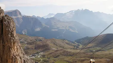 Echappées belles Dolomites, l'Italie des sommets