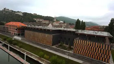 Bois : la cité des Arts, à Besançon