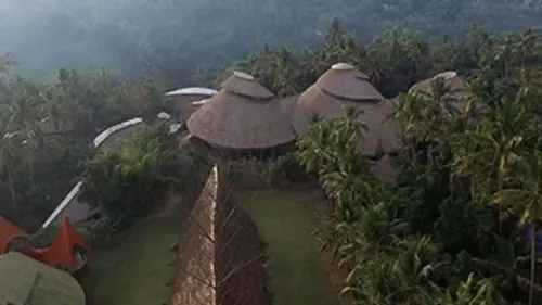 Echo-logis S04E00 Indonésie, la «Green School»