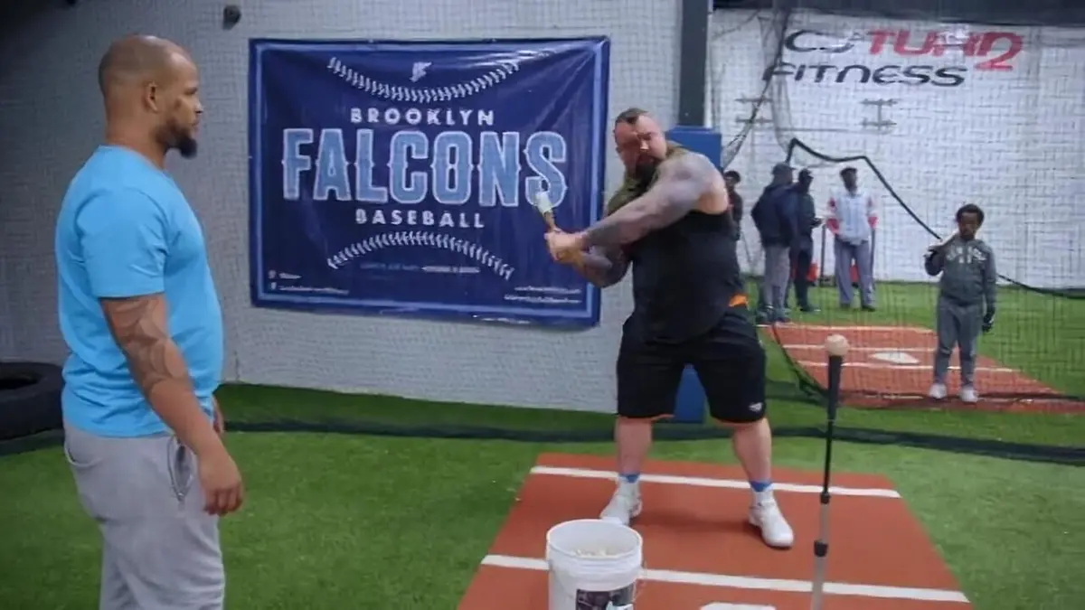 Eddie Eats America Queens