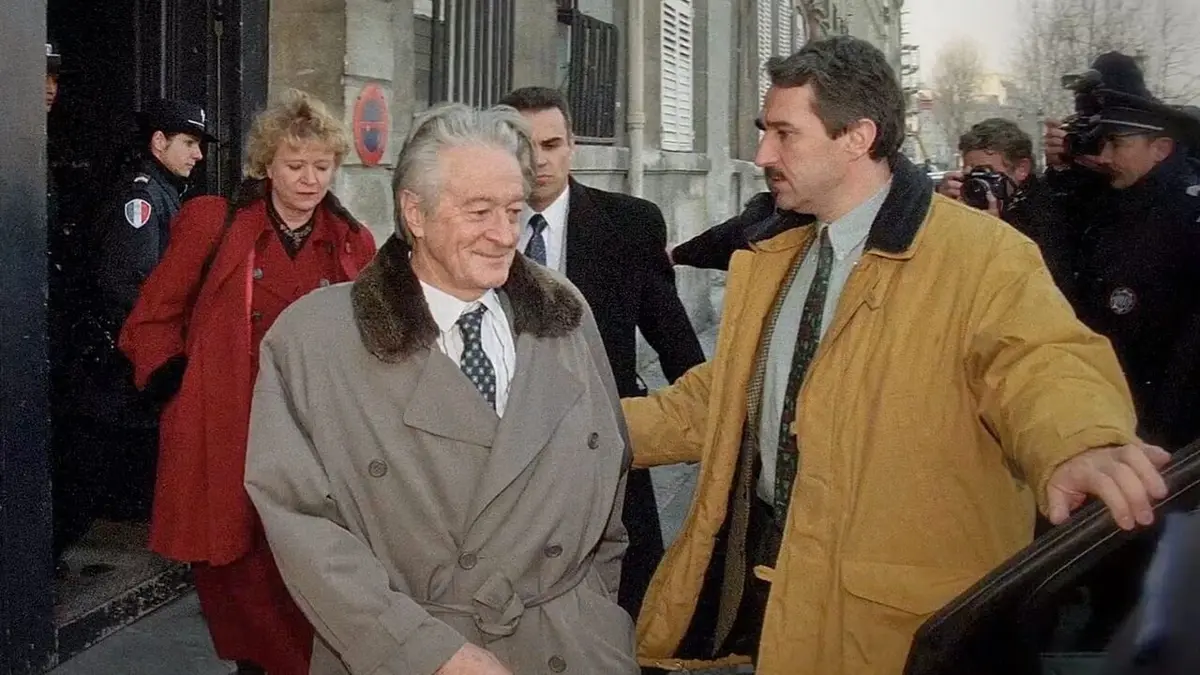 Elf, une affaire d'Etat Du pétrole dans le textile