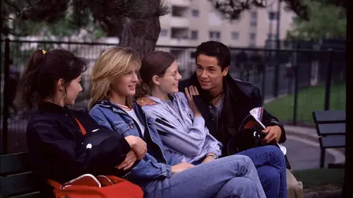 Elisa, un roman photo S01E24 Laura, la louve