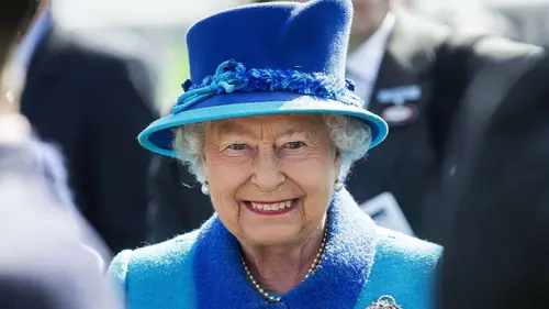 Elisabeth II : 70 ans de règne de secrets et de scandales